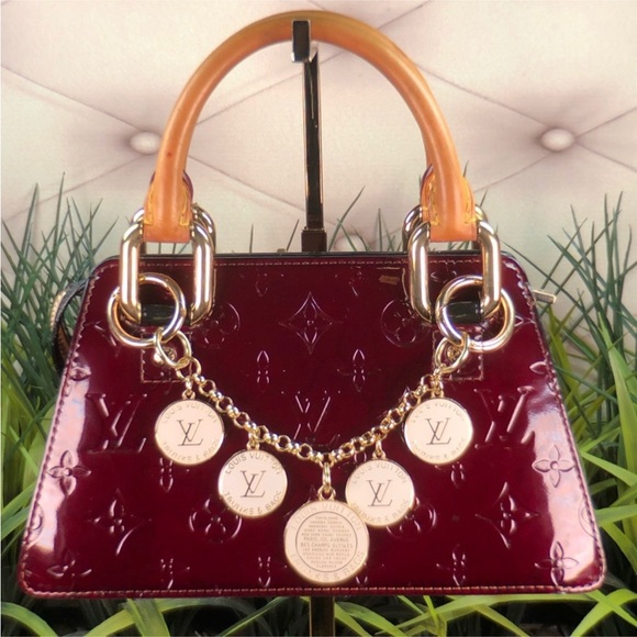 Authentic Louis Vuitton Mini Forsyth Vernis Red "NO CHAIN " - Picture 3 of 8